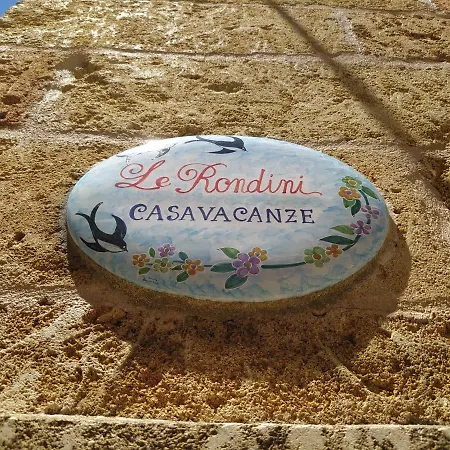 Le Rondini - Camera In Centro Storico